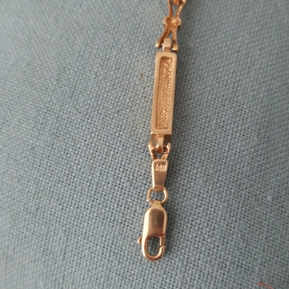 Beautiful Opal/Onyx Bracelet - Picture 4 of 5